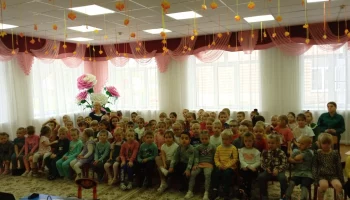 Познавательские показы для воспитанников детских садов отделом кино РДНТ.