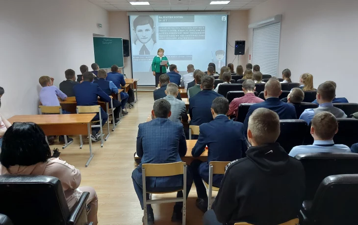 Сегодня в кинозале Дома народного творчества с успехом прошел особый кинопоказ, посвященный Дню Побе Сегодня в кинозале Дома народного творчества с успехом прошел особый кинопоказ, посвященный Дню Побе
