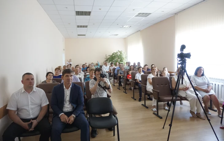 «Все начинается с любви» «Все начинается с любви»