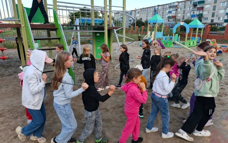 "Дворовые игры" "Дворовые игры"