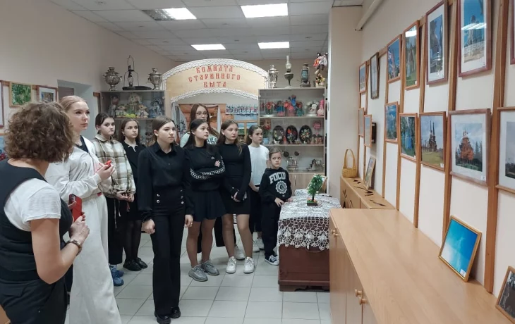 В районном доме народного творчества завершил работу ряд выставок «Взгляд на мир через объектив» по В районном доме народного творчества завершил работу ряд выставок «Взгляд на мир через объектив» по
