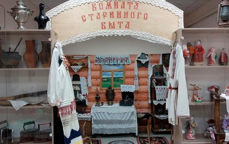 Выставка "Вот, как жили в старину"
