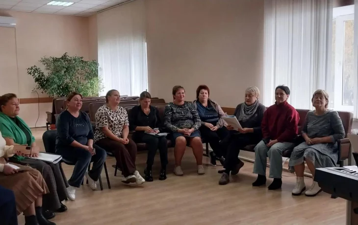 Репетиция хора "Русские напевы" Репетиция хора "Русские напевы"