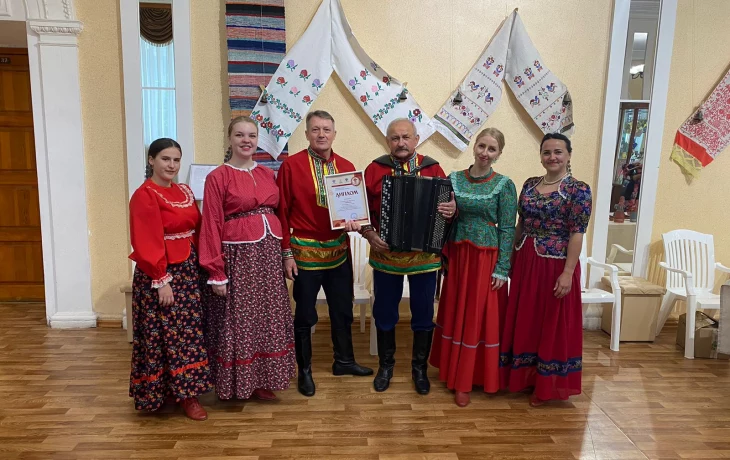 Ансамбль народной песни "ОЗЕРКИ" МКУК "Октябрьский районный дом народного творчества" принял участие Ансамбль народной песни "ОЗЕРКИ" МКУК "Октябрьский районный дом народного творчества" принял участие